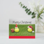 緑のサンタ帽子のテニス クリスマス カード (スタンド正面)