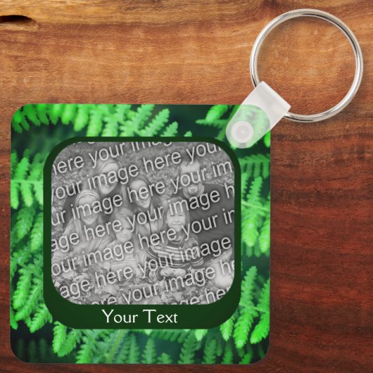 緑のシダの枠のパーソナライズされた写真 キーホルダー (裏面)