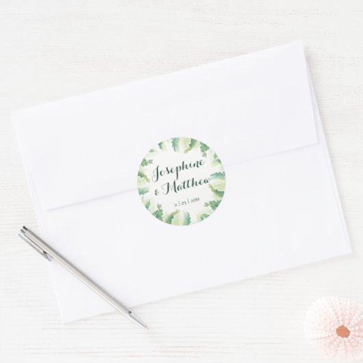 緑のシダの水のパーソナライズされた色結婚の ラウンドシール (封筒)