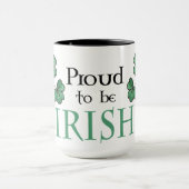緑のシャムロ誇りを持ったックはアイリッシュリンガーマグ マグカップ (中央)