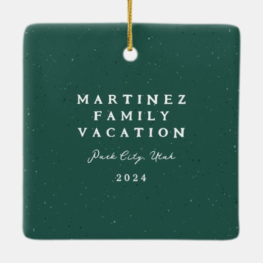 緑のスペックルフレームシンプルクリスマスフォト セラミックオーナメント (裏面)