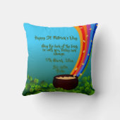 緑のセントパトリックの日の衣装を着た子供 クッション (裏面)