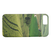 緑のタスカニーのiPhone 7の箱の曲線ライン Case-Mate iPhoneケース (裏面(横))