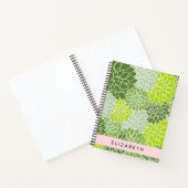 緑のダリアの花、花のパターン、あなたの名前 ノートブック (内部)