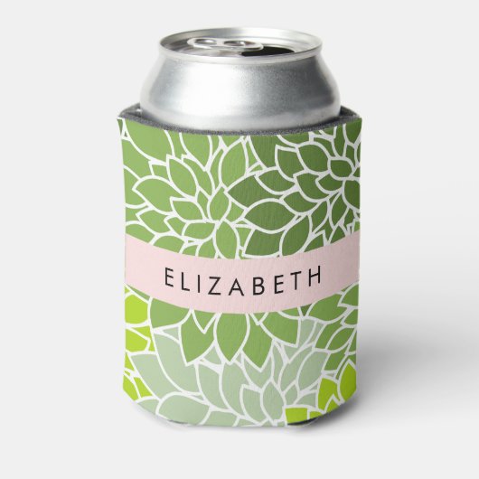 緑のダリアの花、花のパターン、あなたの名前 缶クーラー (缶裏面)