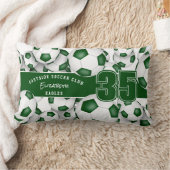 緑のチームはサッカーボールをたくさん着色する ランバークッション (ブランケット)