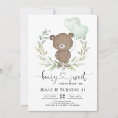 緑のテディベアと風船付き1歳の誕生日 招待状 (正面)