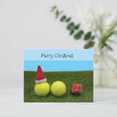 緑のテニスにメリークリスマスのサンタ帽 シーズンポストカード (スタンド正面)