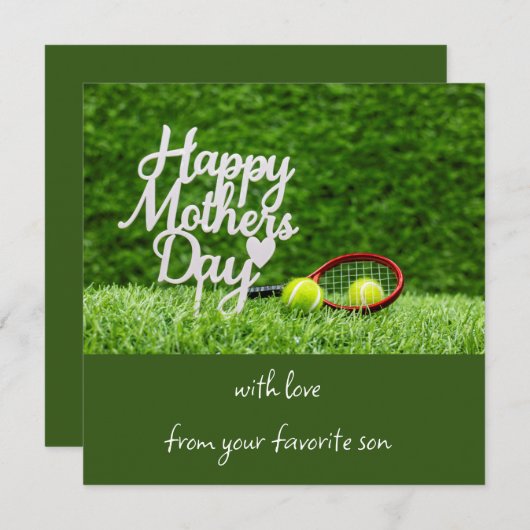 緑のテニスコートでラケットとボールを持った母の日 シーズンカード (正面/裏面)