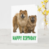 緑のハッピーバースデーのチャウチャウの小犬 カード (黄色い花)