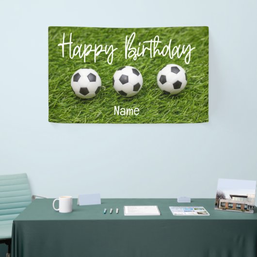 緑のハッピーバースデーサイン付きサッカーボール 横断幕 (トレードショー)