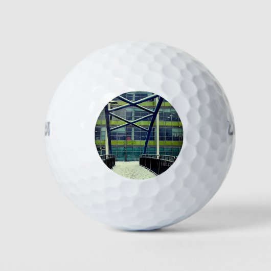 緑のパターン ゴルフボール (正面)