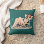 緑のビキニのセクシーな赤毛のピンナップの女の子 クッション (ブランケット)