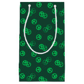 緑のピースサインパターン スモールペーパーバッグ (正面)