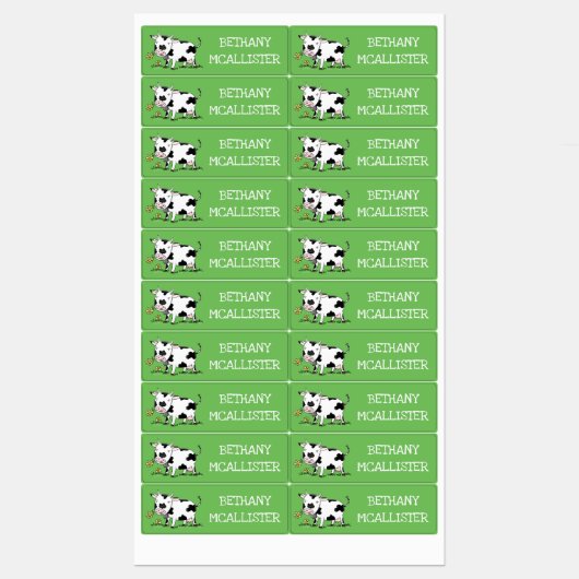緑のフィールド漫画の可愛いパーソナライズされた牛 ラベル (シート)