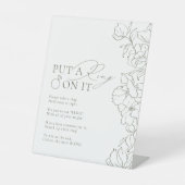 緑のフローラはリングを置いたブライダルシャワーゲーム 台座サイン (正面)