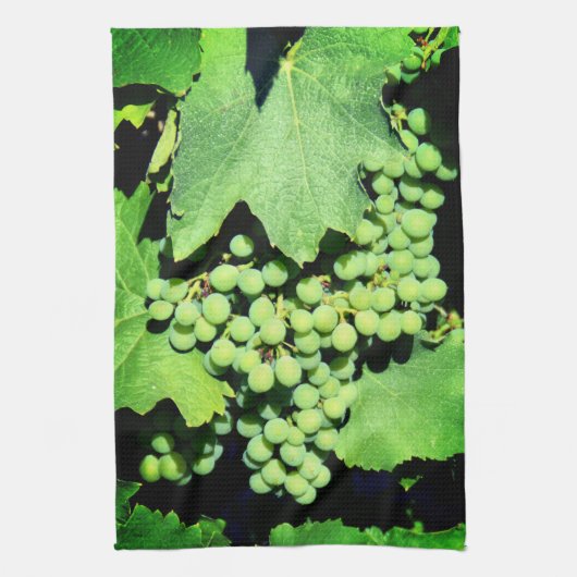 緑のブドウのつる植物 キッチンタオル (縦)