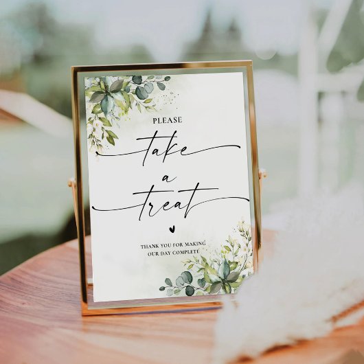 緑のブライダルシャワーがトリートサインを取る 台座サイン