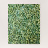 緑のプラスチックまたは偽の草の背景 ジグソーパズル (縦)
