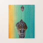 緑のベビーワニ水色とオレンジ ジグソーパズル (縦)