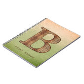 緑のベージュに文字B木目グランジ ノートブック (左側)