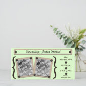 緑のボタンとブラケットの誕生のお知らせ 案内状 (スタンド正面)