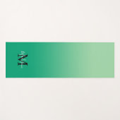 緑のミニマルグラデーションのモノグラムスクリプト名 ヨガマット (正面(横))