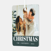 緑のモダンメリースタイリッシュクリスマス家族の写真 メタルオーナメント (正面左)