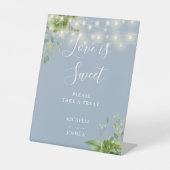 緑のライト埃っぽい青い愛は甘い好意 台座サイン (正面)