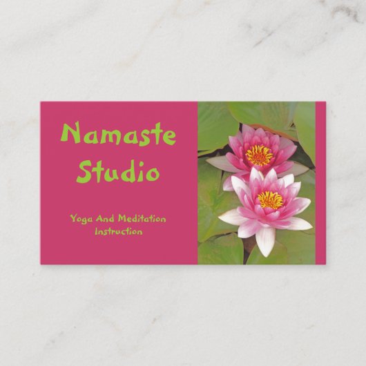 緑のライパドに咲くピンクの蓮の花 名刺 (正面)
