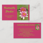 緑のライパドに咲くピンクの蓮の花 名刺 (正面/裏面)