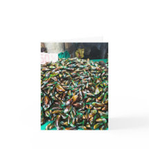 緑のリップ付きムール貝の販売のために折り畳まれたホリデーカード