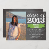 緑のリボンのバナーの黒板の写真卒業 招待状 (正面/裏面)