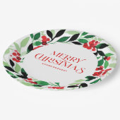 緑のリースと赤葉の実を持つクリスマス ペーパープレート (アングル)