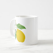 緑のレモンと白葉の花付き黄色のレモン コーヒーマグカップ (正面左)