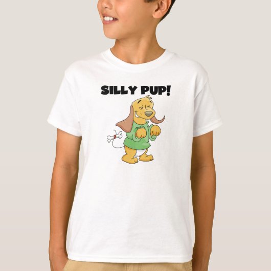 緑のワイシャツの間抜けな子犬のTシャツおよびギフト Tシャツ (正面)