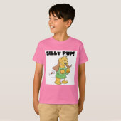 緑のワイシャツの間抜けな子犬のTシャツおよびギフト Tシャツ (正面フル)