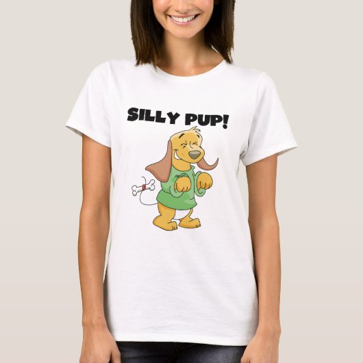 緑のワイシャツの間抜けな子犬のTシャツおよびギフト Tシャツ (正面)