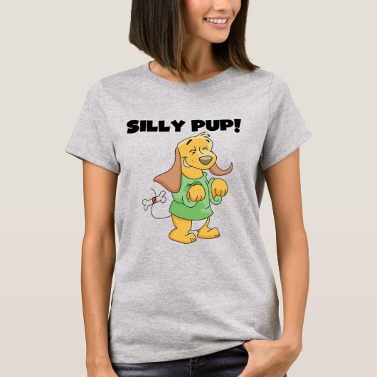 緑のワイシャツの間抜けな子犬のTシャツおよびギフト Tシャツ (正面)