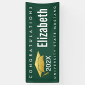 緑の上のモダンなシンプルなゴールドの卒業キャップ 横断幕 (縦)