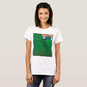 緑の丘の上の家 Tシャツ (正面フル)