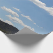 緑の丘、木、雲の風景 ラッピングペーパー (角)