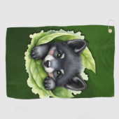 緑の中の子狼: ゴルフタオル (横)