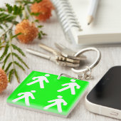 緑の中を歩く キーホルダー (正面右)