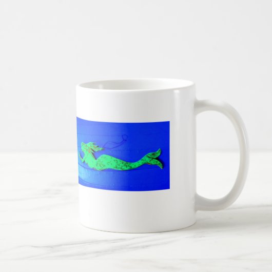 緑の人魚の泳ぎ コーヒーマグカップ (右)