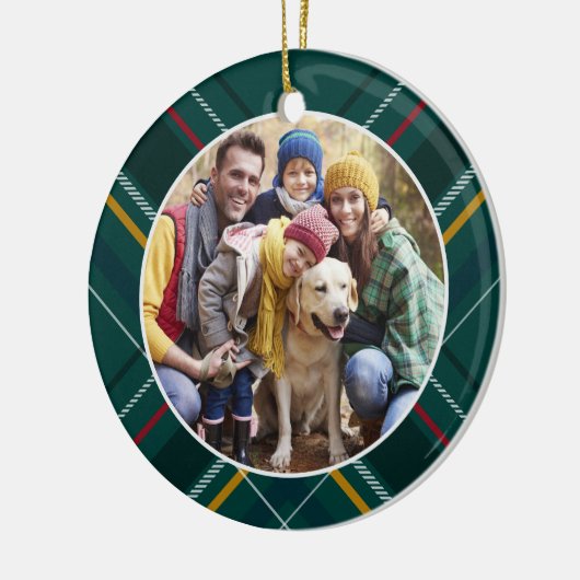 緑の休日の格子模様のフレーム家族の写真クリスマス セラミックオーナメント (左)