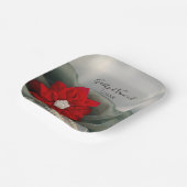 緑の冬の結婚式の赤いポインセチアと真珠 ペーパープレート (傾斜あり)