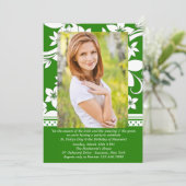 緑の区別の写真の誕生日の招待状 招待状 (スタンド正面)