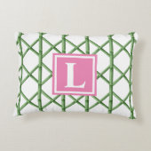 緑の名門私立校風のトレリス竹パターンモノグラム アクセントクッション (裏面)