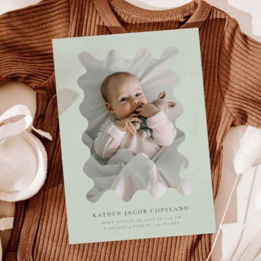 緑の四角いフレームの誕生発表写真 案内状